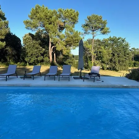 Evasion Ensoleille, Piscine Dans Le Lot, 2 فيلة *